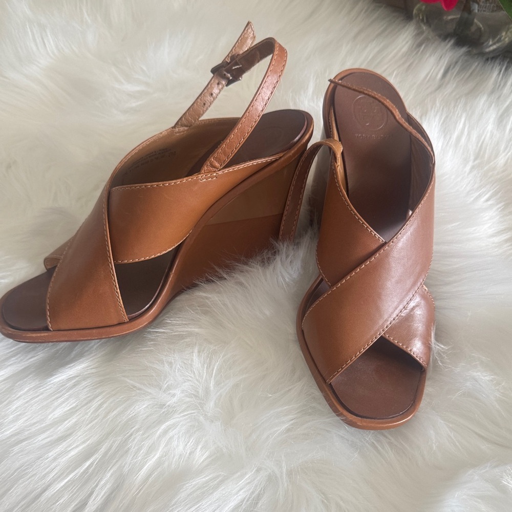 Tory Burch Tan Women's Wedge Sandals